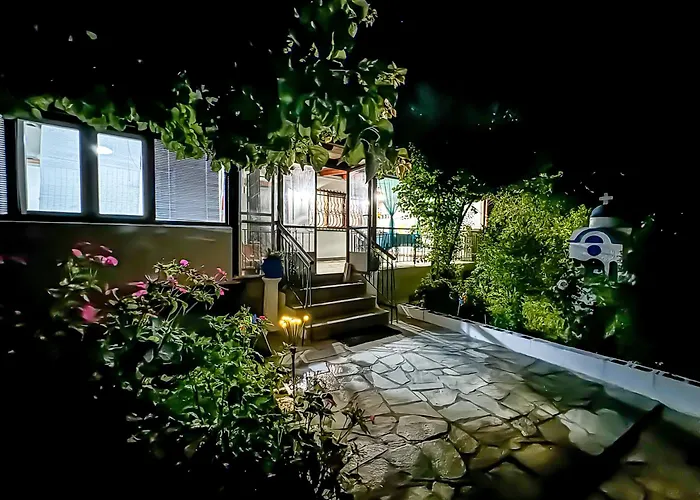 The Garden * Agios Pavlos (Chalkidiki)